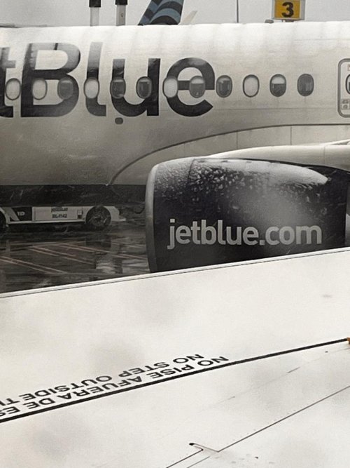 Snow on Jet Blue.jpg